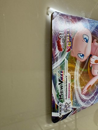 Carta Pokémon Mew VMAX 114/264 Golpe Fusión