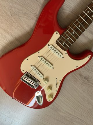 Guitarra eléctrica + amplificador