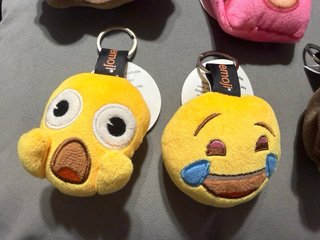 Pack de 6 Llaveros Peluche Emojis