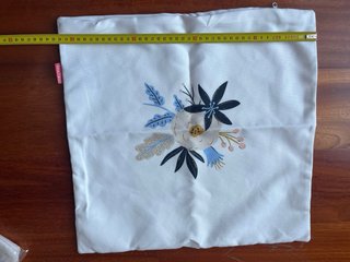 4 Fundas de cojines con diseño Floral. Bona Maison