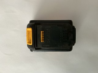 DeWalt DCD785 18V XR Taladro Percutor / Atornillad