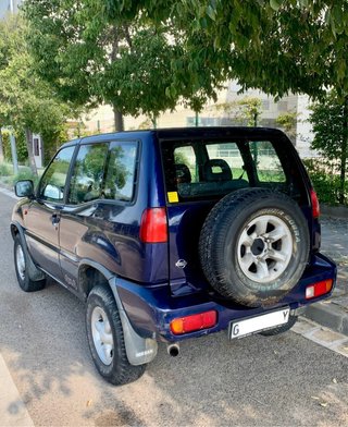 Nissan Terrano II