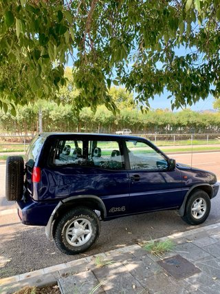 Nissan Terrano II