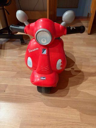 Moto Vespa para niños