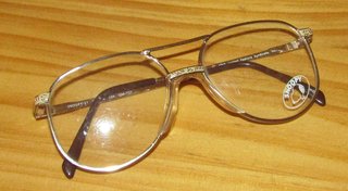 ANTIGUA MONTURA GAFAS INDO MOD. SNOOPY. RETRO.