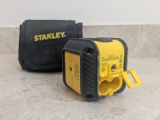 Nivel láser STANLEY para trípode de 6 mm a 10 m