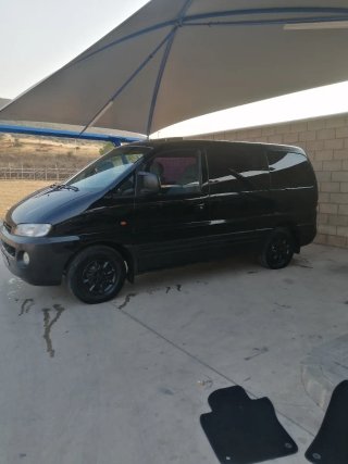 Hyundai H-1 1999