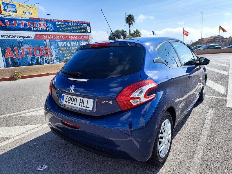 Peugeot 208 1.2 VTi Active 3p 2012, foto 3