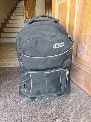 Mochila Totto Negra con Ruedas