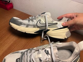 Nike V2K RUN Plata/Blanco