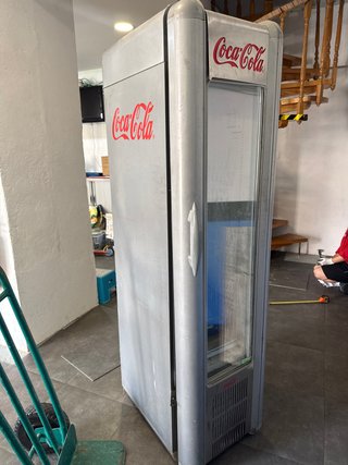 Nevera Coca-Cola Vintage Le faltan baldas
