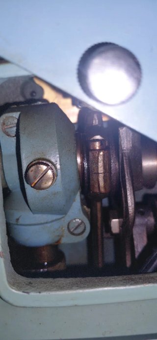 Máquina de coser ALFA AÑO 60,70 EXELENTE ESTADO