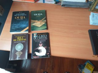 Lote de 4 Libros sobre Ouija y Bola de Cristal