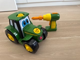 Tractor John Deere Desmontable con Taladro