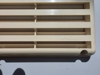 Rejilla Universal Reiss 360x165mm