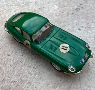 Coche Scalextric Jaguar E-Type