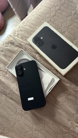 iPhone 16 Negro