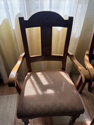Sillas de madera de roble