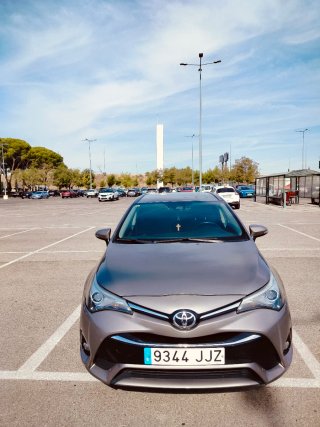 Toyota Avensis 2016