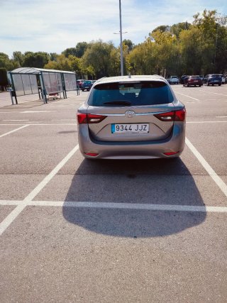 Toyota Avensis 2016