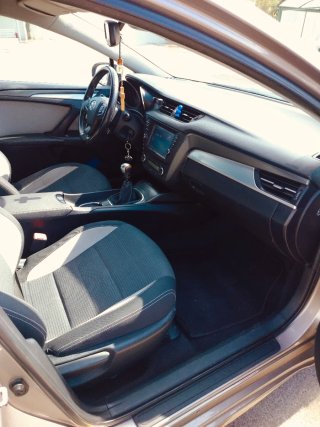 Toyota Avensis 2016