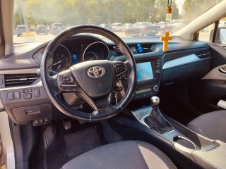 Toyota Avensis 2016