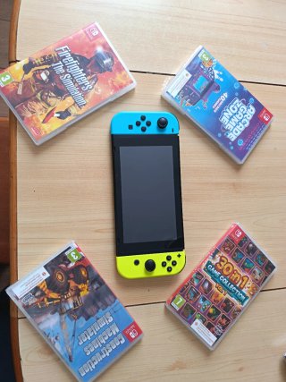 Nintendo switch solo portatile con giochi