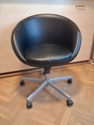 Silla de escritorio IKEA negra