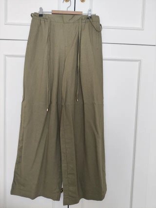SIN ESTRENAR - Pantalón de Lino Zara Verde Talla S