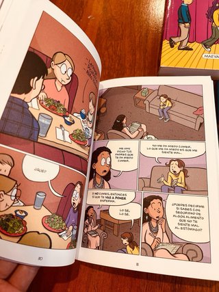 5 Novelas Gráficas Raina Telgemeier · Juveniles 9–