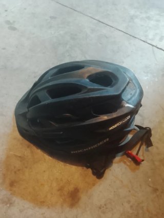 Casco de bicicleta negro