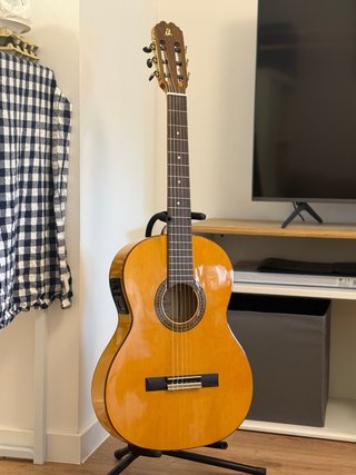 Guitarra Admira Triana Flamenco Electrificada