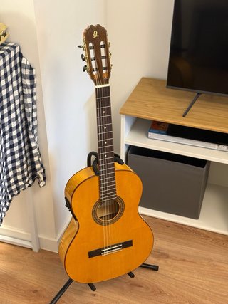 Guitarra Admira Triana Flamenco Electrificada