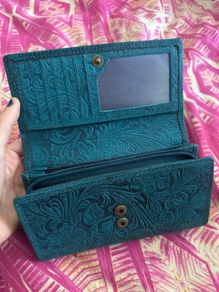 Cartera Wild Wolf Teal Floral