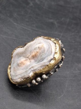 Anillo artístico en Plata 925 y piedra natural.