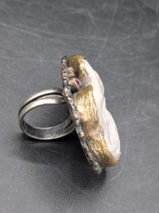 Anillo artístico en Plata 925 y piedra natural.