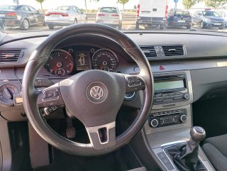 Volkswagen Passat 2010