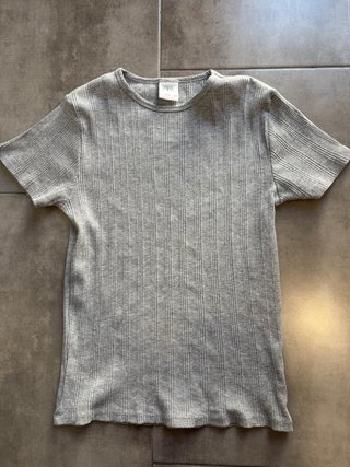 Camiseta Gris de Canalé Zara Talla 13-14 años