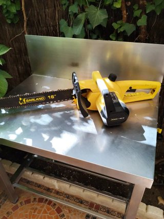 Motosierra Eléctrica Garland 1800W 16