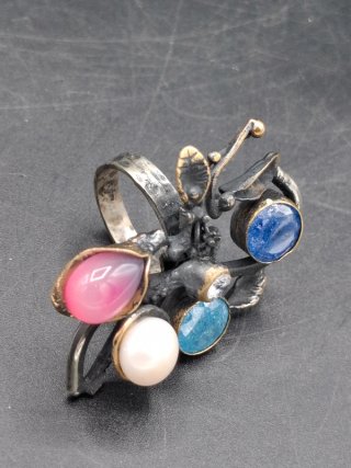 Anillo Artístico de Plata 925 con Perla y Piedras