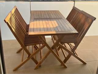 Mesa y 4 sillas de exterior madera teca