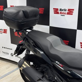 BMW C 400 X Negra