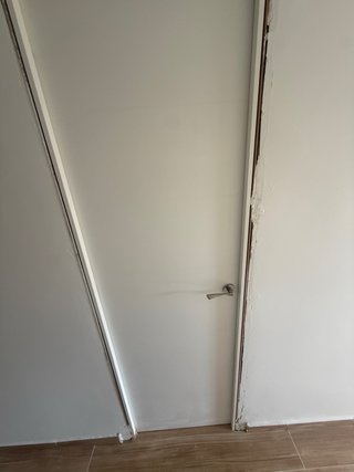 Conjunto Puertas Blancas de Interior en Alzira