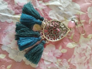 Pendientes Largos con Borlas y Filigrana