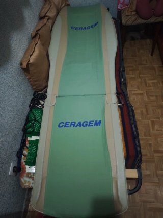 Cama de masaje CERAGEM-E