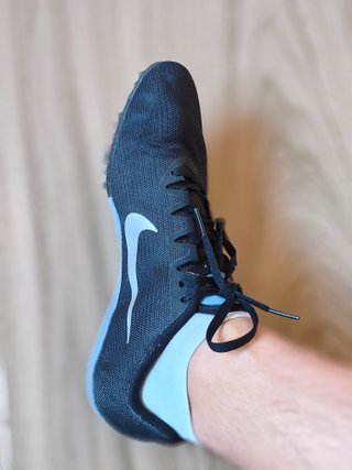 Nike Air Zoom Rival M 9 Clavos, color Black Indigo