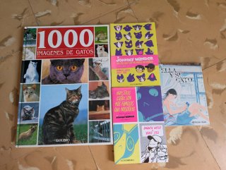 Lote cómics y libro de gatos