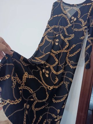 Vestido largo de manga larga estampado cadenas