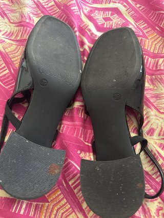 Sandalias Graceland tacón bajo negras