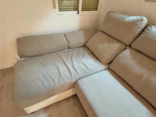 Sofá Cheslong Beige y Blanco